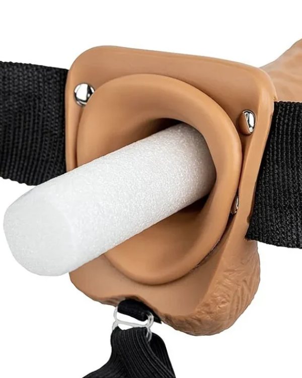 Strap-On Hueco Realista Domina la Noche como una Rock Star