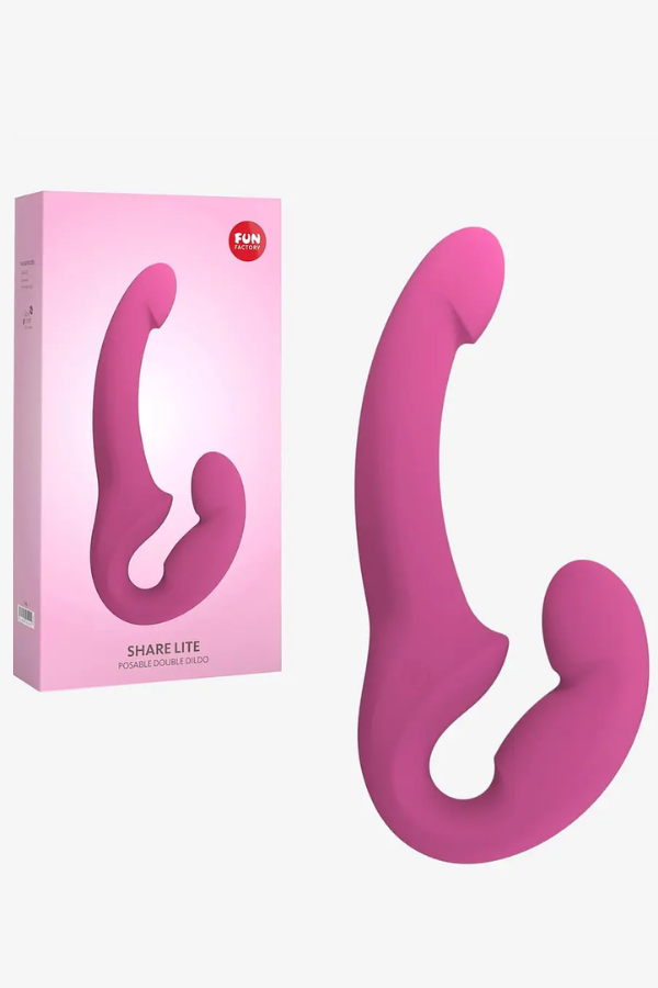 Strapless Strap-On – Placer Compartido