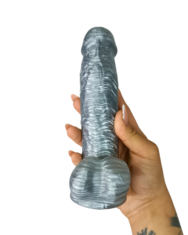 Dildo Exótic Plata Con Ventosa | Heywood 18cm