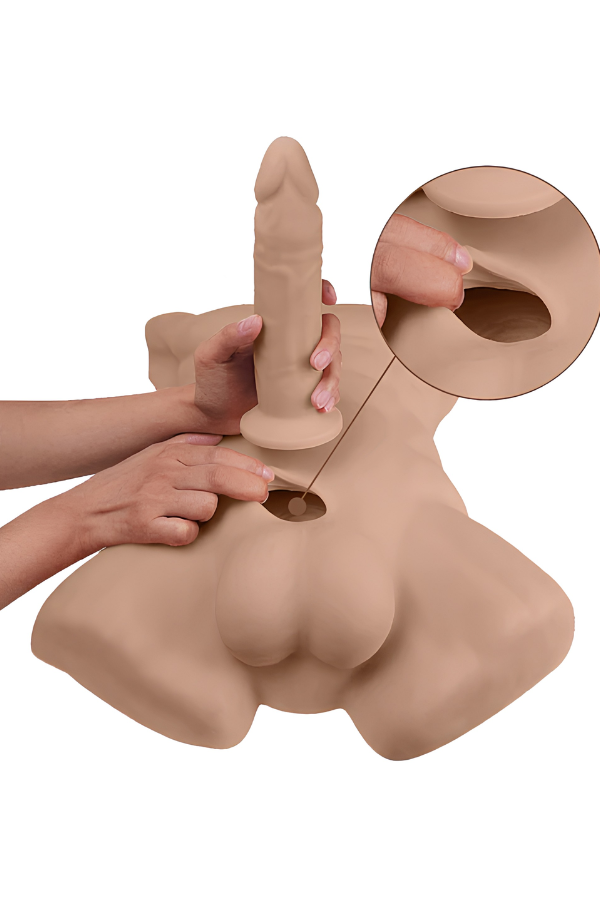 Torso Masculino con Dildo Intercambiable